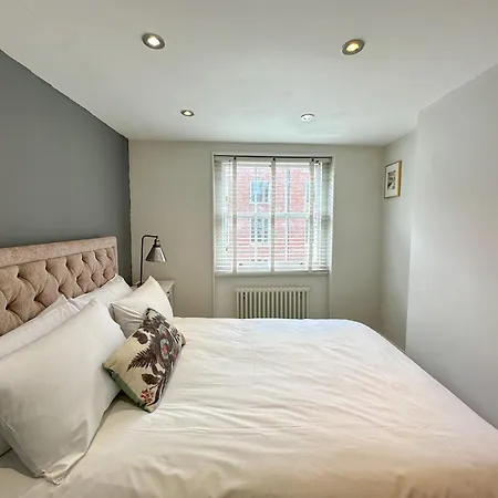 Apartment Bloomsbury Residences London