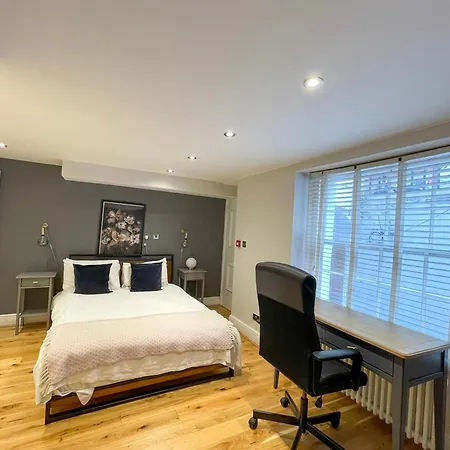 Apartment Bloomsbury Residences *