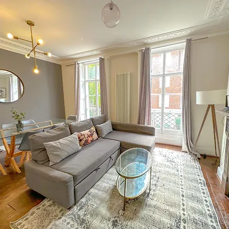 Apartment Bloomsbury Residences