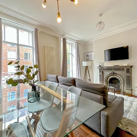 Apartment Bloomsbury Residences
