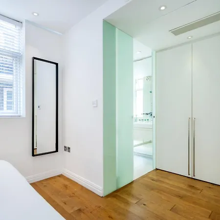 Welcome - The Piazza Apartment
