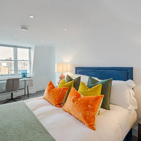 Charming 3bedroom In London