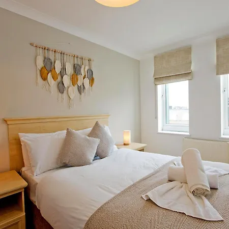 Imperial Onedin Point-tower Hill Apartment London