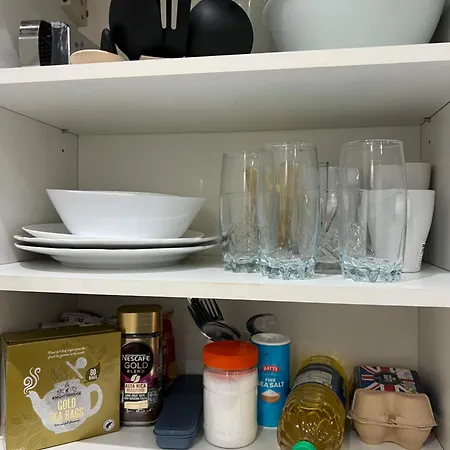 Cosy Private Flat In London, Free Parking On Premise Apartment