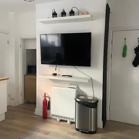 Little Victorian Conversion Apartment London