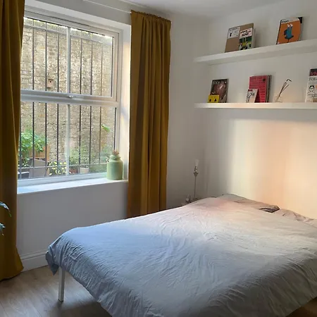 Apartment Little Victorian Conversion London