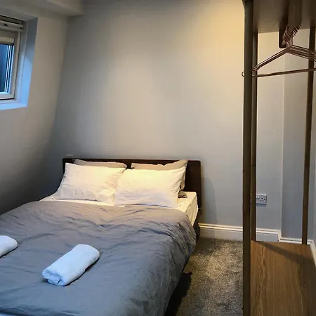 Shared House - Private With Dedicated Guest Bathroom Near Paddington Homestay London