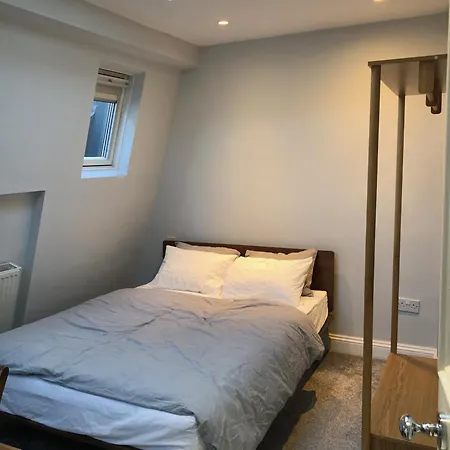 Shared House - Private With Dedicated Guest Bathroom Near Paddington Homestay *