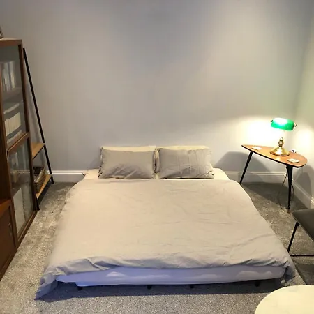Shared House - Private With Dedicated Guest Bathroom Near Paddington Homestay *