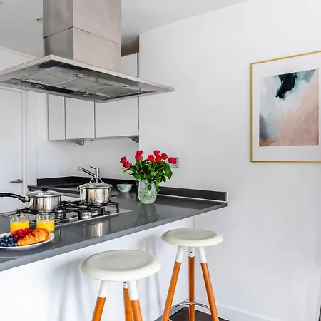 Chic 1 Bed Kings Cross Farringdon 4 Guests * 伦敦