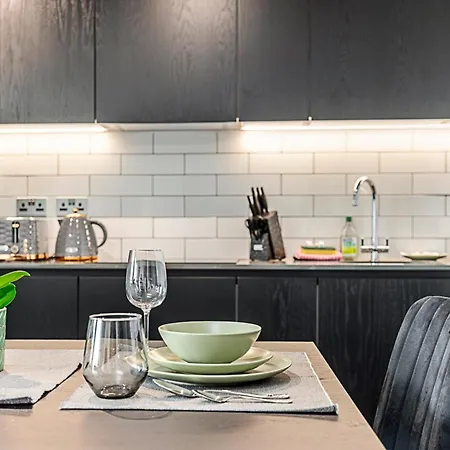 Apartment Stunning Studio