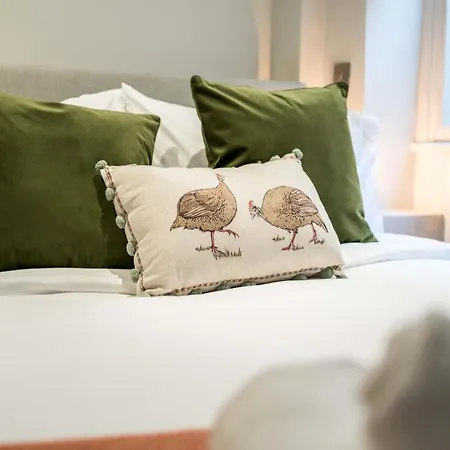 Hyde Park By Sleepy Apartment London