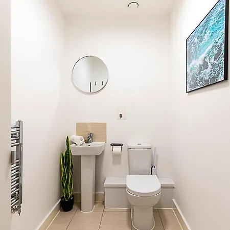 Semi-detached House With Modern Bespoke Interior * London