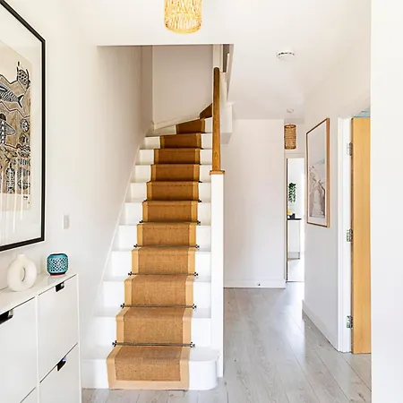 Holiday home Semi-detached House With Modern Bespoke Interior *