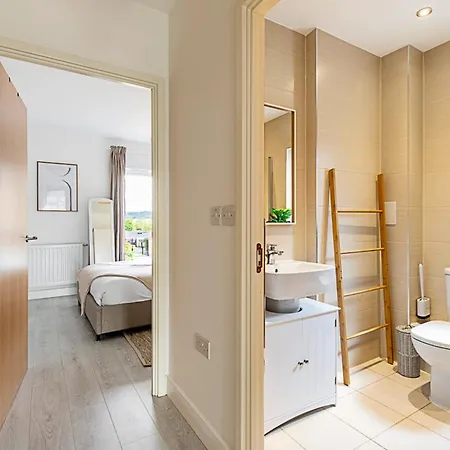 Semi-detached House With Modern Bespoke Interior London