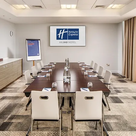 Holiday Express - Excel By Ihg London