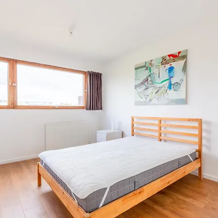 Unique Spacious Central 3 Bedroom With Rooftop Terrace Appartement *