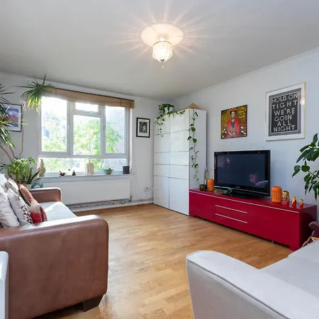 Battersea 2 Bedroom Flat Apartment London