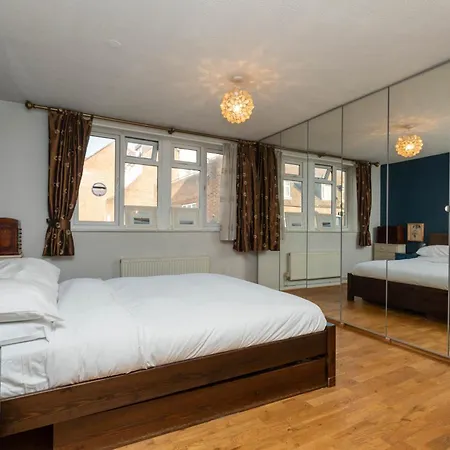 Apartment Battersea 2 Bedroom Flat *