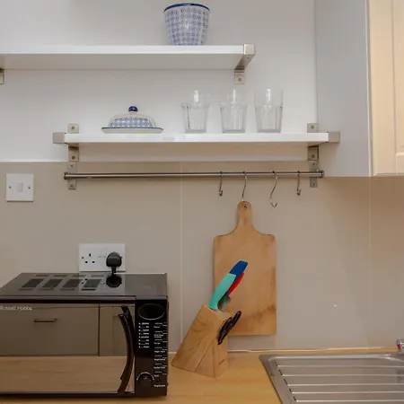 Apartment Contemporary 2 Bedroom Flat In Bayswater
