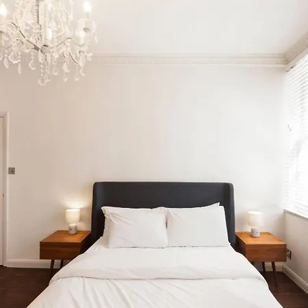 Elegant Airy 2 Bedroom Flat In Paddington *