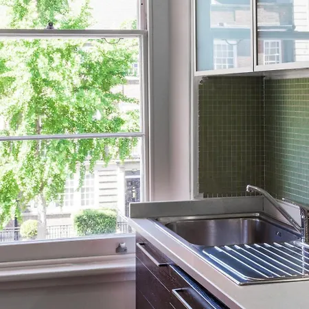 Elegant Airy 2 Bedroom Flat In Paddington Apartment