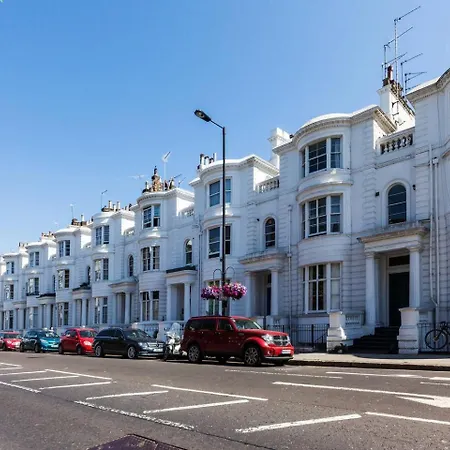 Elegant Airy 2 Bedroom Flat In Paddington Apartment
