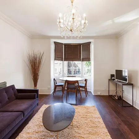 Elegant Airy 2 Bedroom Flat In Paddington London