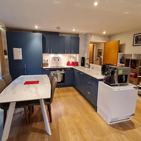 Apartment Stylish And Modern 1 Bedroom In Farringdon *