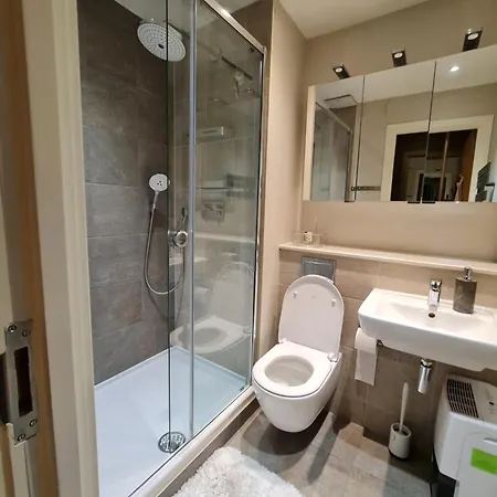 Stylish And Modern 1 Bedroom In Farringdon Apartment London