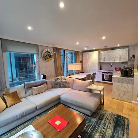 Apartment Stylish And Modern 1 Bedroom In Farringdon London