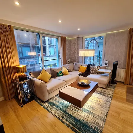 Apartment Stylish And Modern 1 Bedroom In Farringdon London