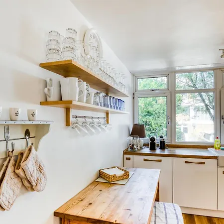 Homely 4 Bedroom House In Brixton * London