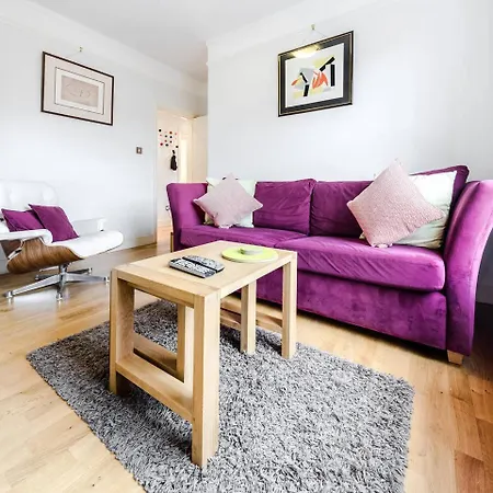 Stylish 1 Bedroom In Amazing Soho Location *