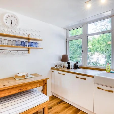 Apartment Homely 4 Bedroom House In Brixton London