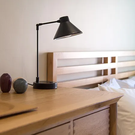 Homely 2 Bedroom Victorian In Hampstead Apartment