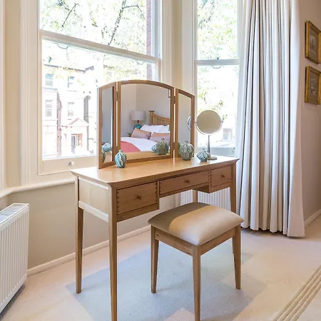 Apartment Homely 2 Bedroom Victorian In Hampstead *