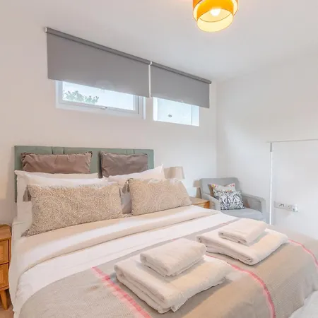Apartment Cosy 1 Bedroom Near Wimbledon Station