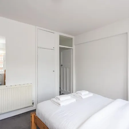Cosy 1 Bedroom In Earlsfield Sw * London