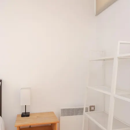 Spacious 2 Bedroom Flat On Bermondsey St