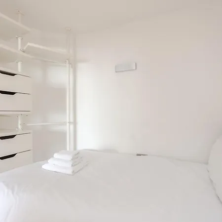Spacious 2 Bedroom Flat On Bermondsey St Apartment