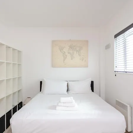 Spacious 2 Bedroom Flat On Bermondsey St Apartment London