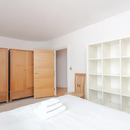 Spacious 2 Bedroom Flat On Bermondsey St *