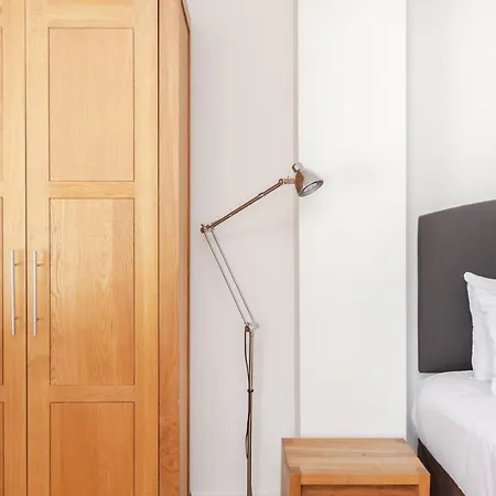Apartment Spacious 2 Bedroom Flat On Bermondsey St *