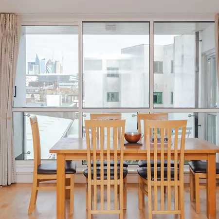Spacious 2 Bedroom Flat On Bermondsey St Apartment London