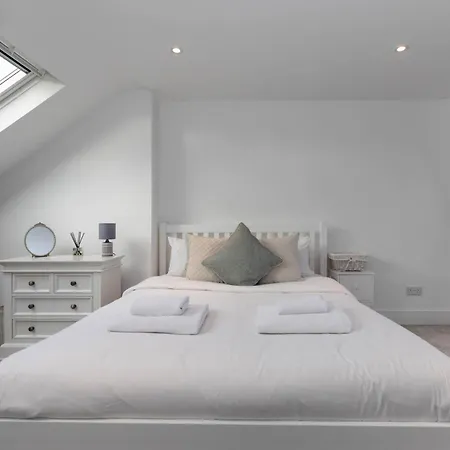 Apartment Gorgeous 3 Bedroom In Quaint Southfields