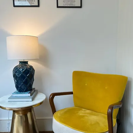 Apartment Gorgeous 3 Bedroom In Quaint Southfields *