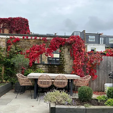 Apartment Gorgeous 3 Bedroom In Quaint Southfields *