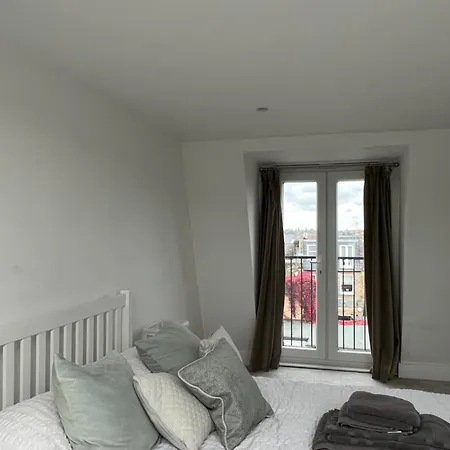 Apartment Gorgeous 3 Bedroom In Quaint Southfields