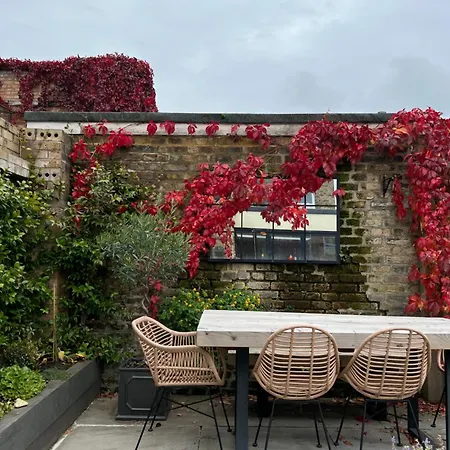 Apartment Gorgeous 3 Bedroom In Quaint Southfields *